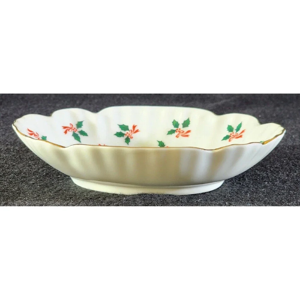 Vintage Hand Painted ~ Lefton China Christmas/Holiday Candy/ Trinket Dish ~ 2528
